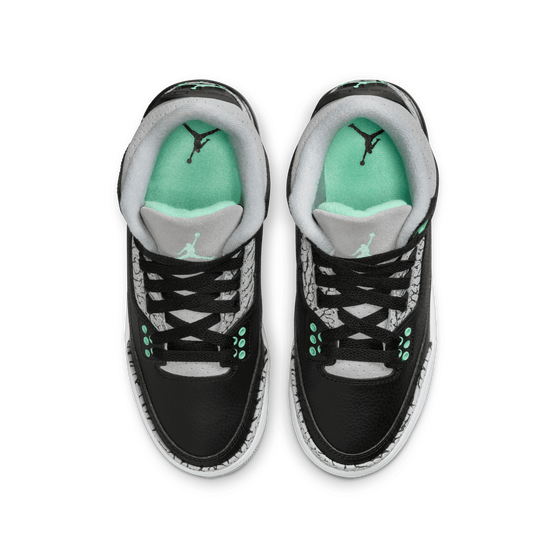 Air Jordan 3 Retro "Green Glow" sneakers (Women's)