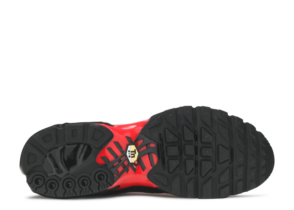 Supreme x Nike Air Max Plus TN "Black/Red" sneakers (Men's)