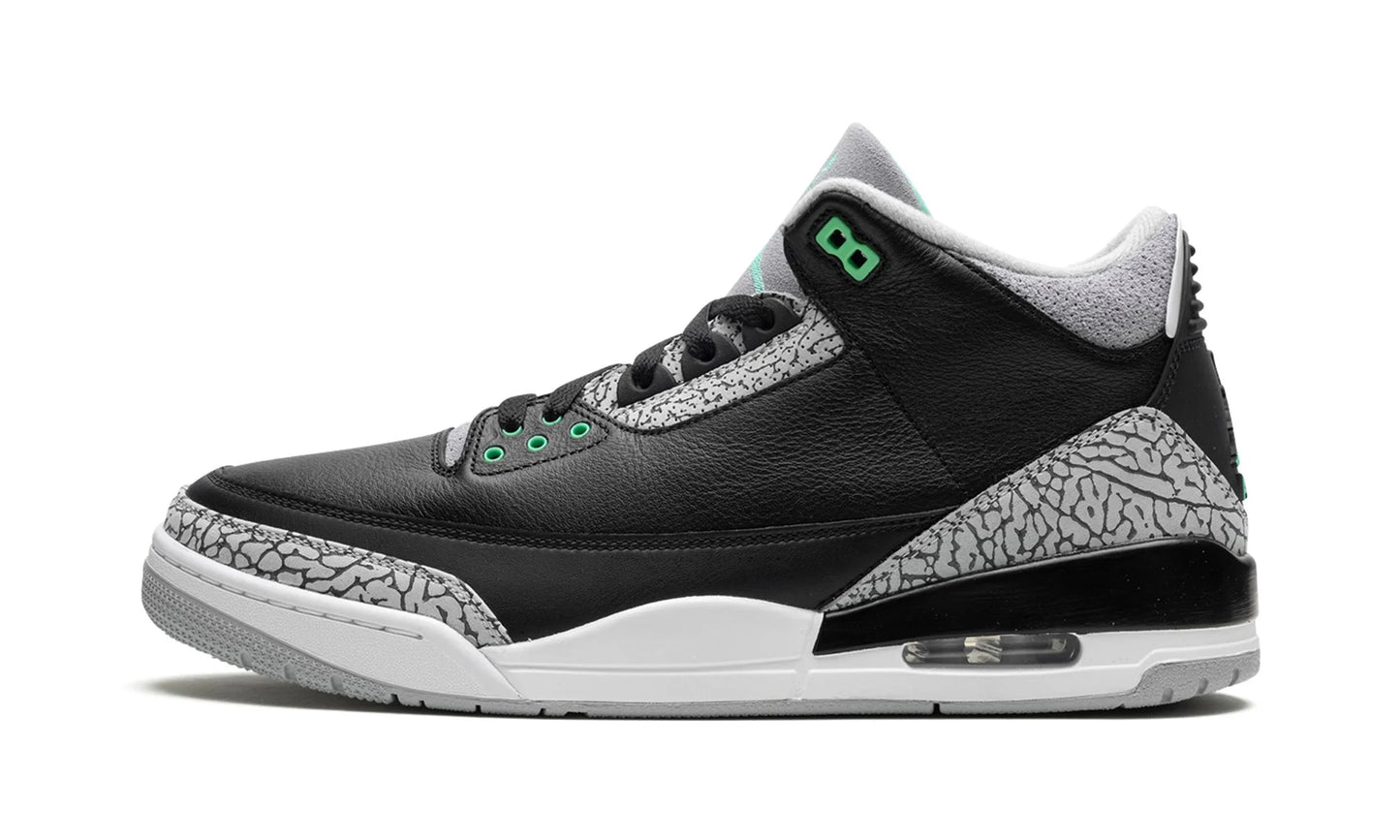 Air Jordan 3 Retro "Green Glow" sneakers (Women's)
