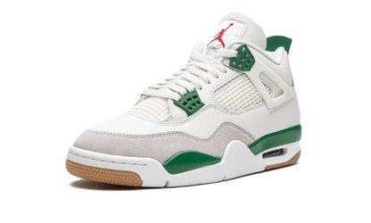 Air Jordan 4 "Pine Green" sneakers (Women's)